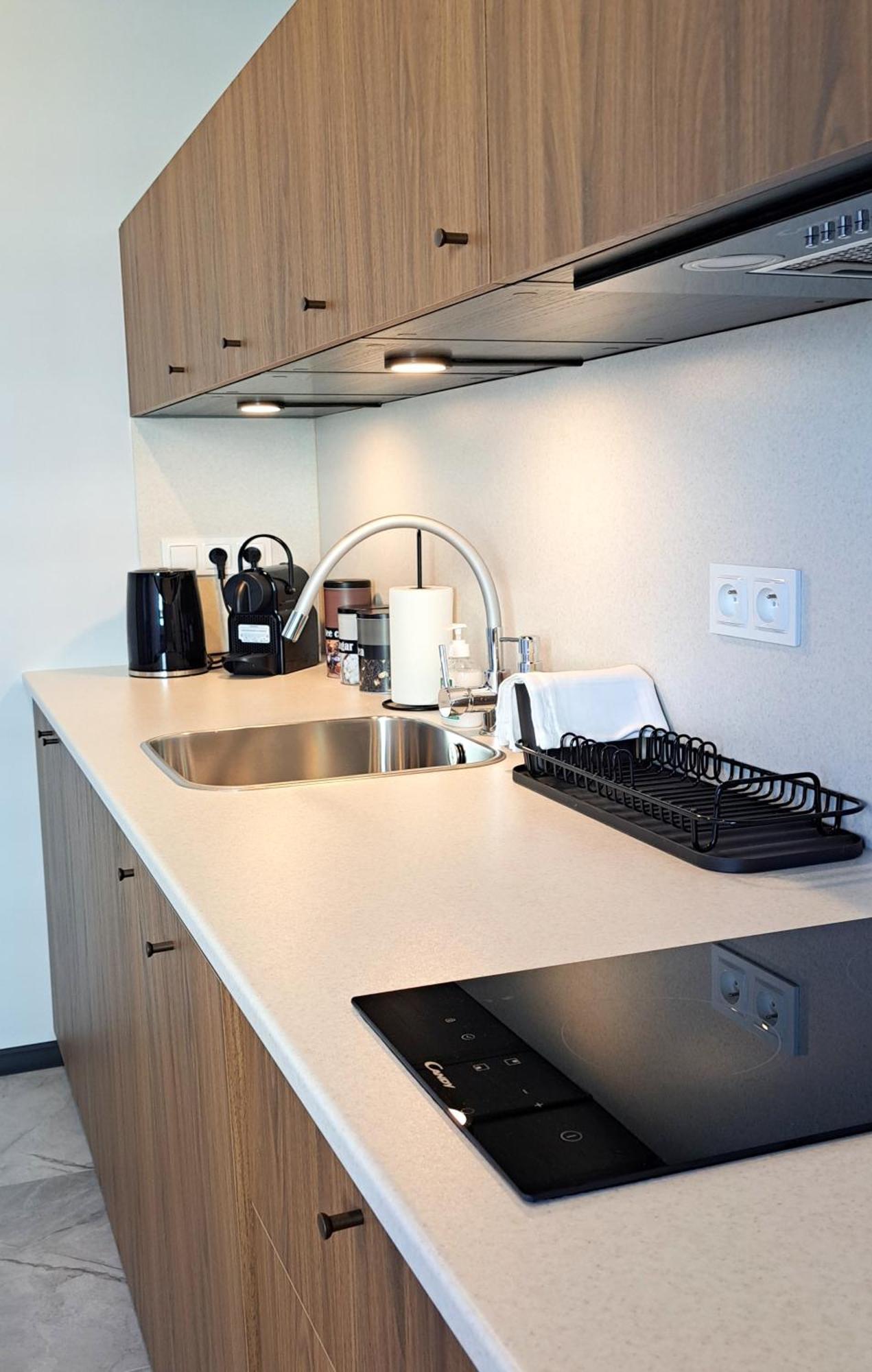 Apartament Falcon 5 Metro Sgh